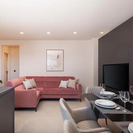 Silba Three Bedroom With Private Jacuzzi * Задар