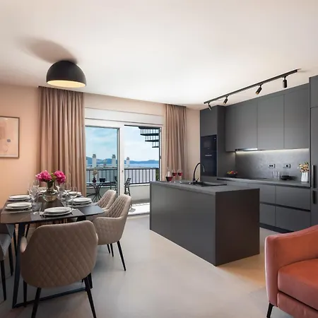 Silba Three Bedroom With Private Jacuzzi Апартаменты *