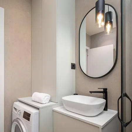 Silba Three Bedroom With Private Jacuzzi Апартаменты Задар