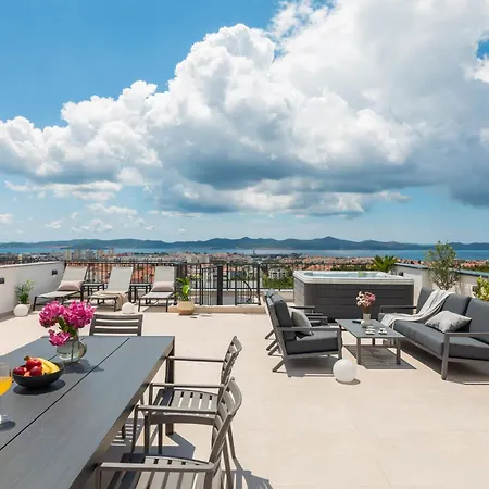 Apartamento Silba Three Bedroom With Private Jacuzzi
