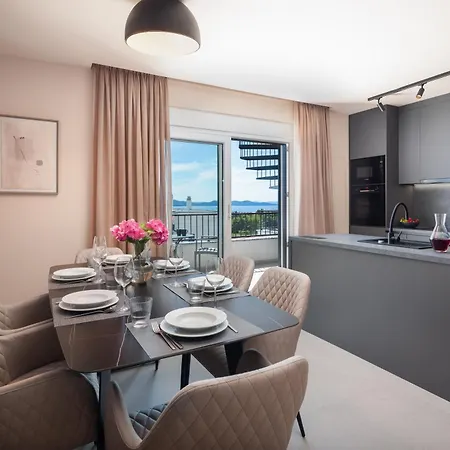 Silba Three Bedroom With Private Jacuzzi شقة *